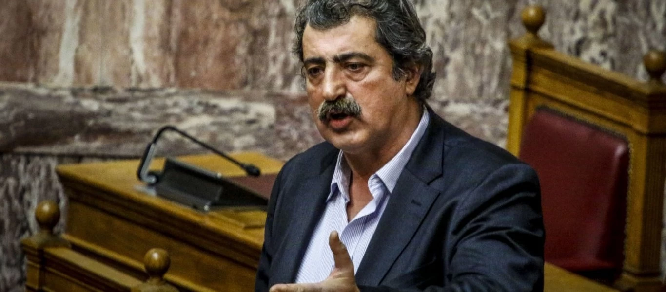 Καλή «ψαριά» για τον Π.Πολάκη: Οι βόλτες με το φουσκωτό στην Κρήτη για ψαροντούφεκο και οι ροφοί που «τσίμπησε» (φωτο)